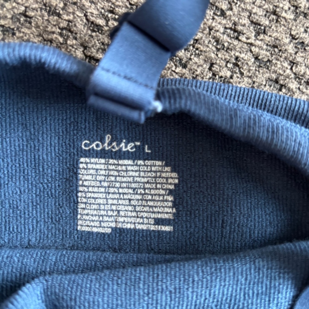 Colsie Workout Bra/Top - Picture 2 of 3